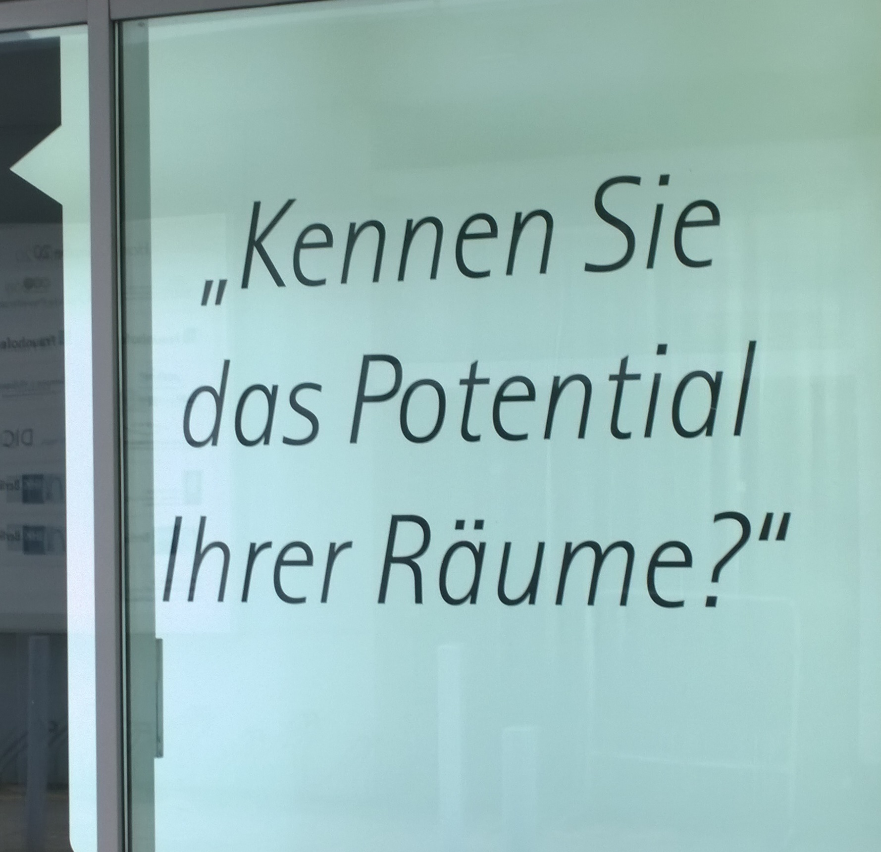 VORSPRUNG GEWINNEN - Erfolg durch Wissen und Kompetenz